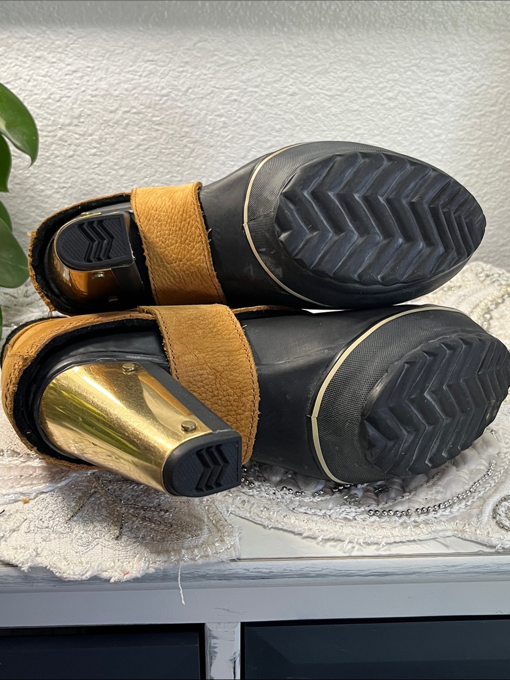 Sorel Medina II Clogs/Boots Women’s 7.5 Black & Tobacco Leather Lined - Picture 11 of 16